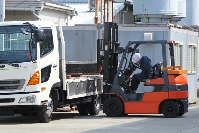 建設業×大阪求人は荷揚げ・軽作業を行う人材を募集する荷揚げ屋【株式会社SHOOT】